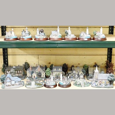Lot 361 - A collection of Hawthorne Hedge