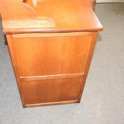 Lot 444 - A modern handmade oak and chestnut dresser