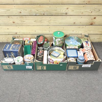 Lot 195 - A collection of vintage tins