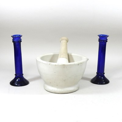 Lot 178 - A Wedgwood pestle and mortar