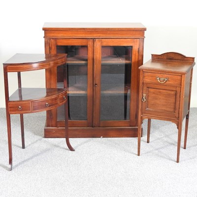 Lot 83 - A George III washstand and cabinets