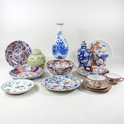 Lot 188 - A 19th century Chinese blue and white bottle vase