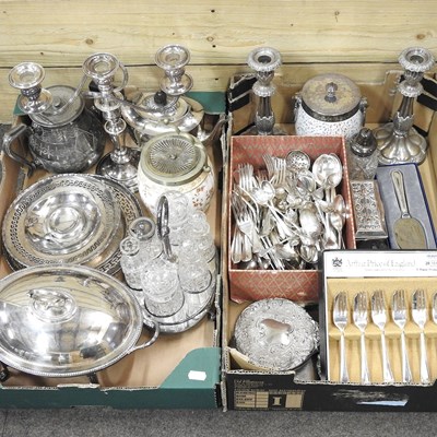Lot 28 - Various silver plated items