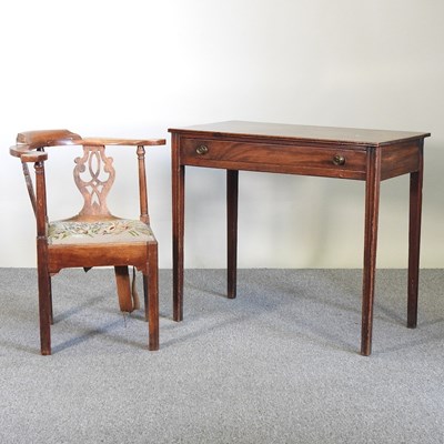 Lot 213 - A George III corner chair and side table