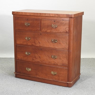 Lot 659 - A Victorian walnut chest