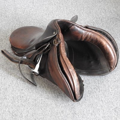 Lot 210 - A leather Charles Mountford saddle