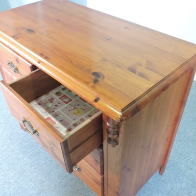 Lot 79 - A modern pine chest