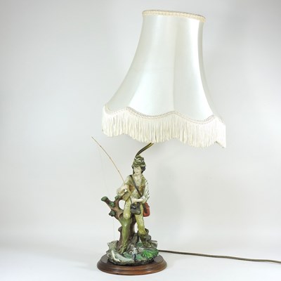 Lot 785 - A Capodimonte style table lamp