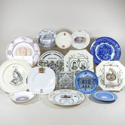 Lot 517 - A collection of Victorian and later Royal commemorative china