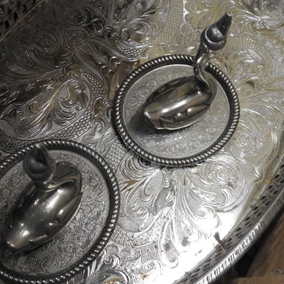 Lot 71 - A collection of metal wares