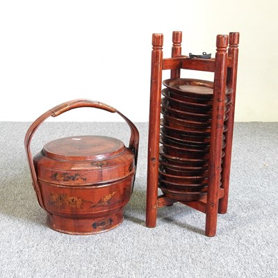 Lot 502 - A Chinese rice bucket