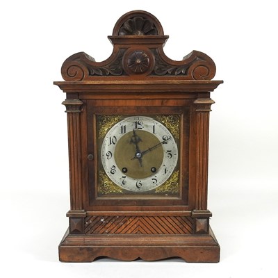 Lot 459 - A late 19th century bracket clock