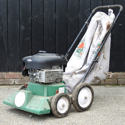 Lot 718 - A Quantum lawn hoover