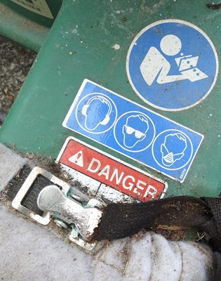 Lot 718 - A Quantum lawn hoover