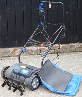 Lot 521 - A MacAllister garden scarifier