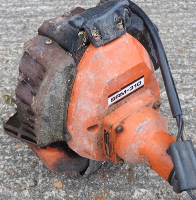 Lot 521 - A MacAllister garden scarifier