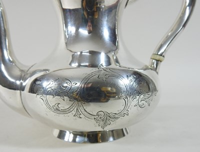 Lot 125 - An early 20th century Russian silver teapot