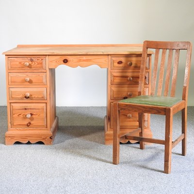 Lot 810 - A modern pine desk