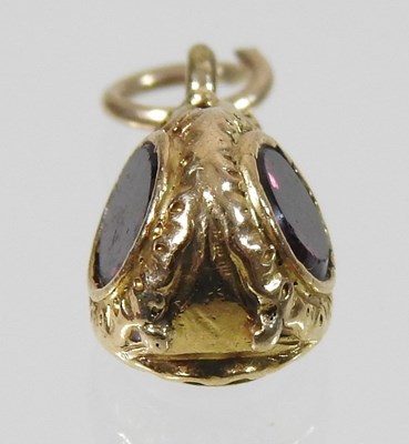 Lot 140 - A 19th century carved carnelian intaglio seal