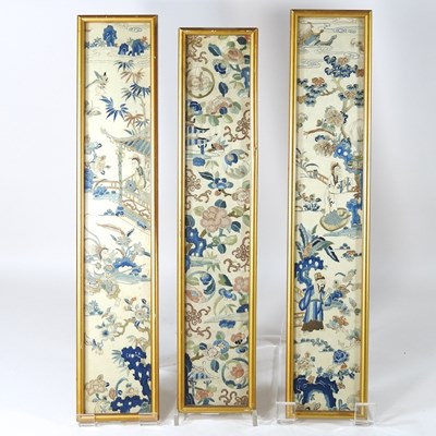 Lot 68 - A pair of Chinese panels