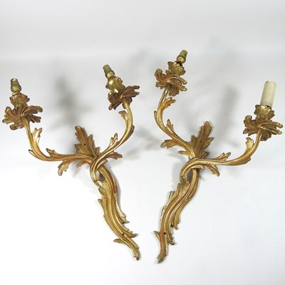 Lot 199 - A pair of gilt wall lights