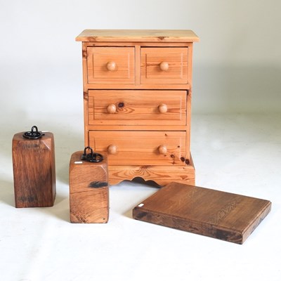 Lot 511 - A pine chest, with two doorstops