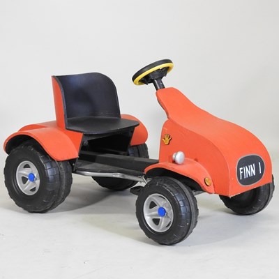 Lot 485 - A children's ride-on pedal car