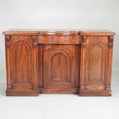 Lot 195 - A Victorian sideboard