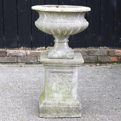 Lot 29 - A cast stone garden urn