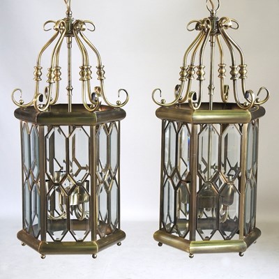 Lot 472 - A pair of hanging lanterns