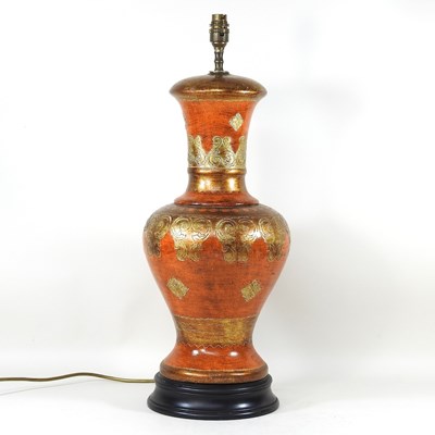 Lot 610 - A table lamp