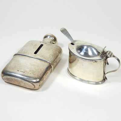 Lot 149 - A silver hip flask