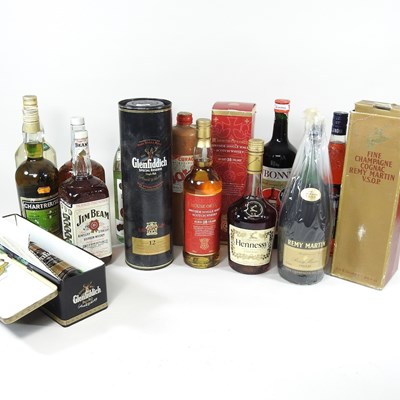 Lot 681 - A collection of spirits