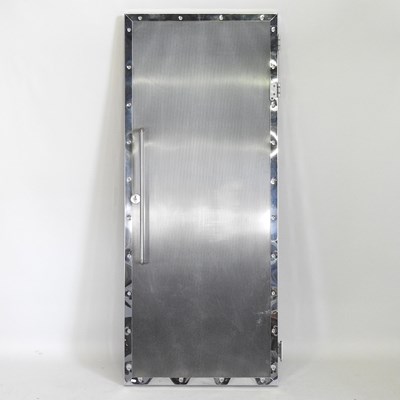 Lot 490 - A chrome effect door