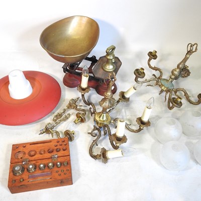 Lot 754 - A set of scales and weights