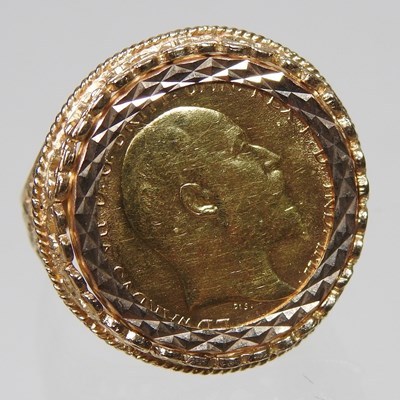 Lot 166 - An Edward VII ring