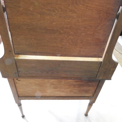 Lot 484 - An Edwardian oak chest