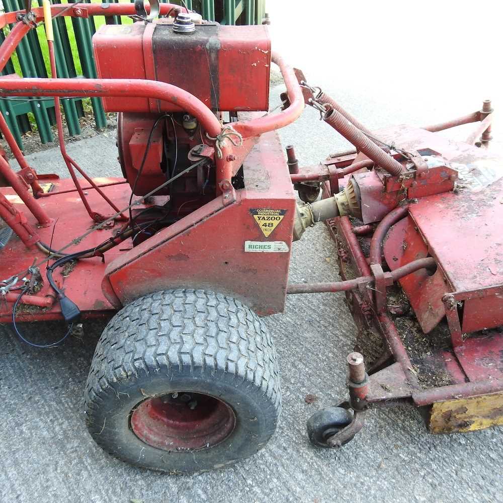 Lot 39 A Yazoo Ride On Lawn Mower