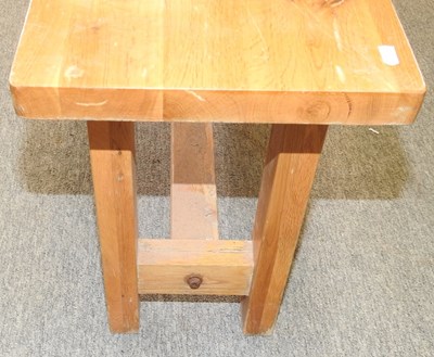 Lot 468 - A modern rustic oak bench