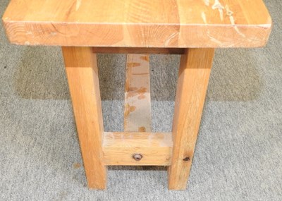 Lot 468 - A modern rustic oak bench