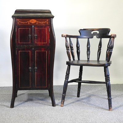 Lot 553 - A gramophone and chair