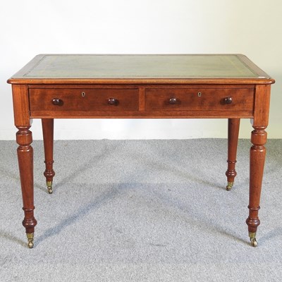 Lot 507 - A Victorian writing table