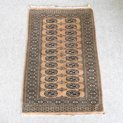 Lot 318 - A Bokhara rug