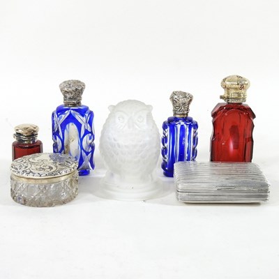 Lot 80 - A collection of scent bottles