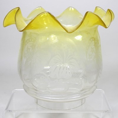 Lot 229 - A yellow etched glass oil lamp shade