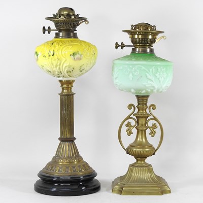 Lot 400 - Two 19th century oil lamps