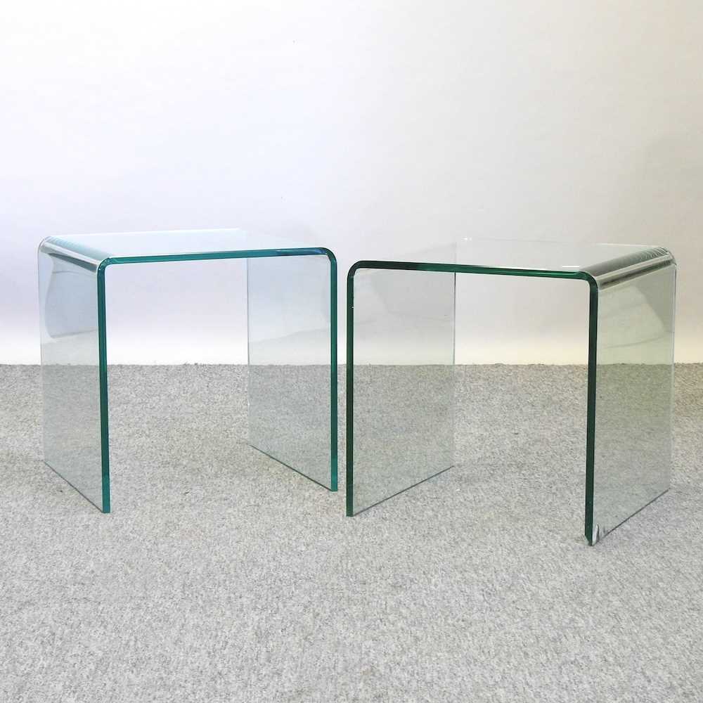 Lot 696 - A pair of contemporary curved glass occasional tables