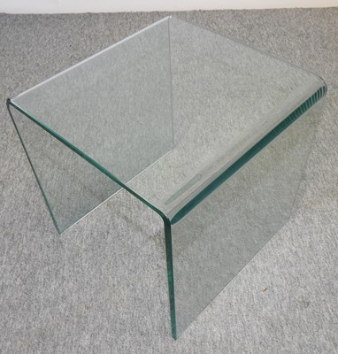 Lot 696 - A pair of contemporary curved glass occasional tables