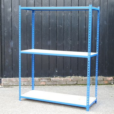 Lot 564 - A metal shelving unit