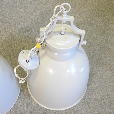 Lot 424 - A pair of Jim Lawrence Lexington painted metal pendant ceiling lights